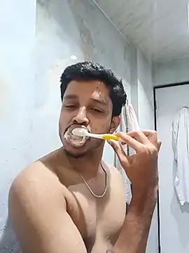 Snapshot of skinnyyyyyyyyy chatting on July 30, 3:38 am skinnyyyyyyyyy online show from July 30, 3:38 am