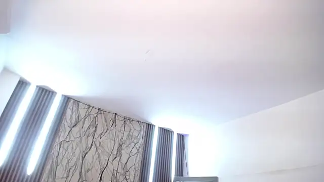 MartinaGuzmann online show from February 14, 7:38 am