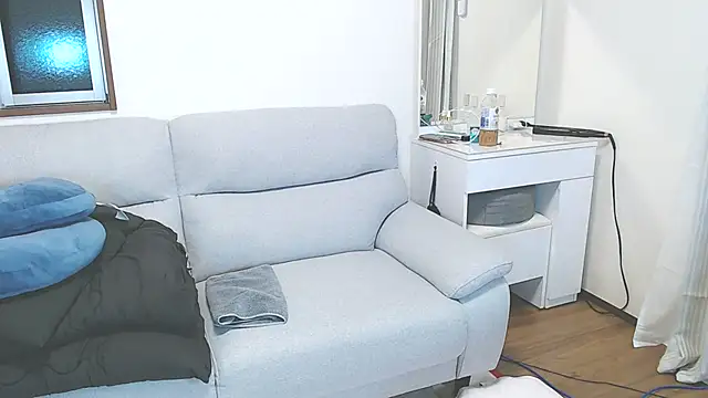 nmnk CH online show from March 4, 7:22 pm