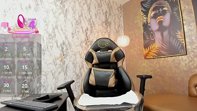 Selenecollins online show from March 19, 12:45 pm