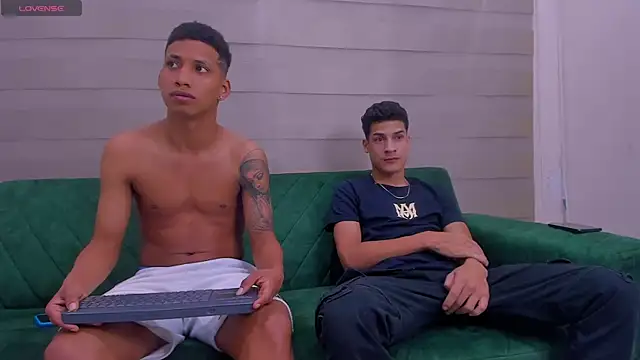 Snapshot of hard_guysbb chatting on September 24, 6:50 am hard guysbb online show from September 24, 6:50 am