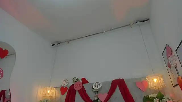 naomiii   online show from February 16, 11:39 am