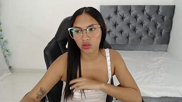 nicol jc online show from January 4, 7:02 pm