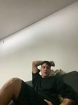 LCarreraa online show from February 1, 7:26 am