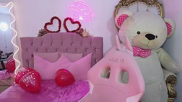 Jazmin tay online show from February 15, 7:28 pm