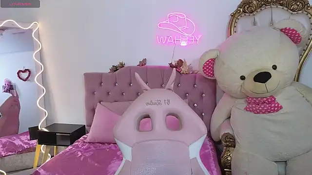 Jazmin tay online show from March 8, 7:31 pm