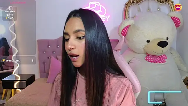 Jazmin tay online show from March 19, 7:38 pm