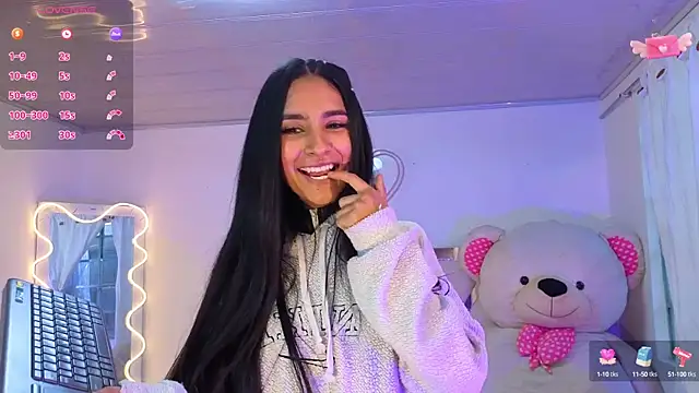 Jazmin tay online show from September 22, 11:56 am