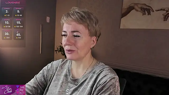 Nika Smit online show from December 7, 5:15 am