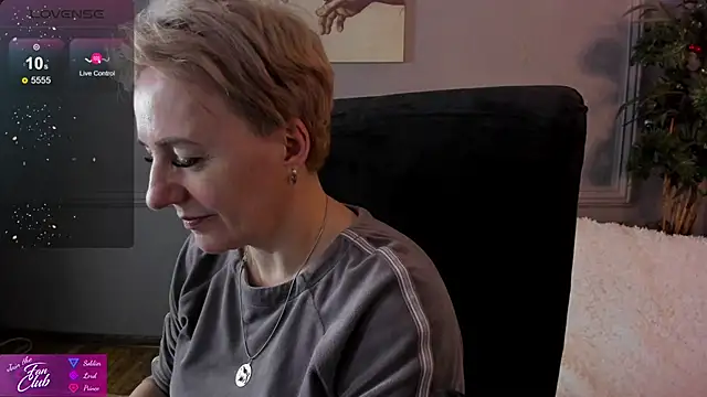 Nika Smit online show from December 15, 11:12 am