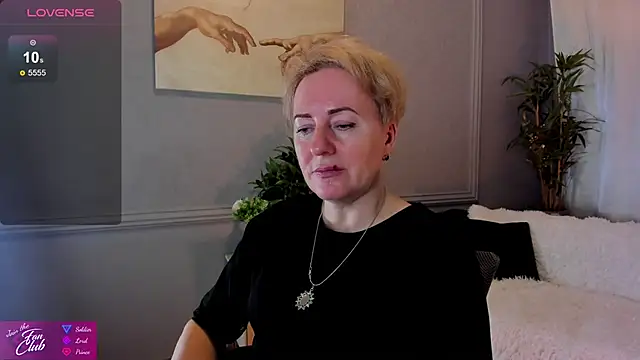 Nika Smit online show from January 17, 10:00 am