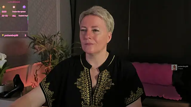 Nika Smit online show from June 28, 5:13 am