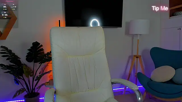 Hailey Green online show from March 30, 8:32 pm