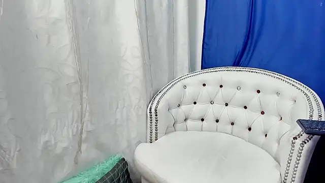 Snapshot of Analia18_ chatting on January 17, 3:00 pm Analia18  online show from January 17, 3:00 pm