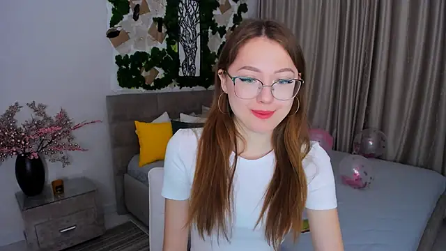 SereneFlame online show from February 13, 4:07 pm