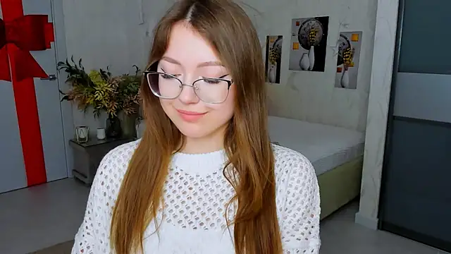 SereneFlame online show from March 20, 4:09 pm