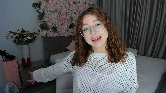 SereneFlame online show from September 23, 4:32 pm