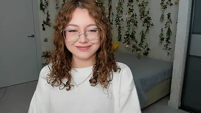 SereneFlame online show from October 3, 4:37 pm