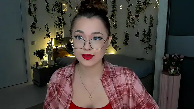 SereneFlame online show from April 21, 4:12 pm