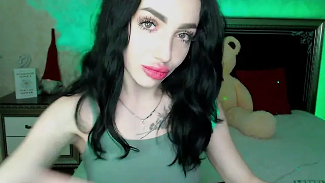 Snapshot of NancyLovee_ chatting on January 24, 1:03 am NancyLovee online show from January 24, 1:03 am