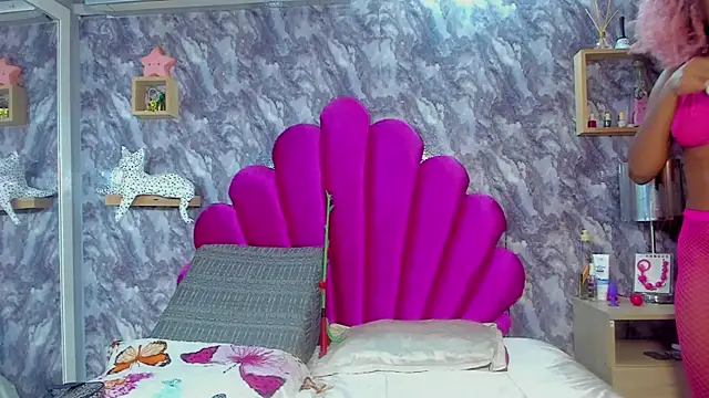 EMMAPARISS online show from October 24, 11:50 am