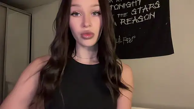 Snapshot of ur_molly chatting on November 14, 12:59 pm ur molly online show from November 14, 12:59 pm