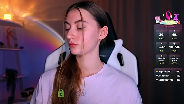 lady curls online show from March 8, 2:04 am