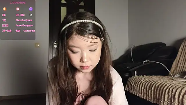 Snapshot of hoshina_sayeri chatting on May 1, 5:28 pm hoshina sayeri online show from May 1, 5:28 pm