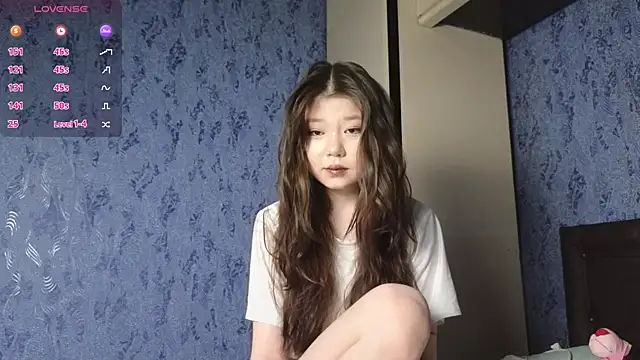 Snapshot of hoshina_sayeri chatting on May 29, 12:25 pm hoshina sayeri online show from May 29, 12:25 pm