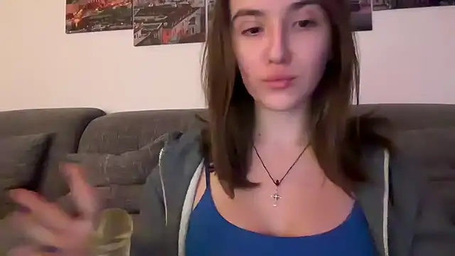 Snapshot of EmilyWi_ chatting on November 12, 10:09 pm EmilyWi online show from November 12, 10:09 pm