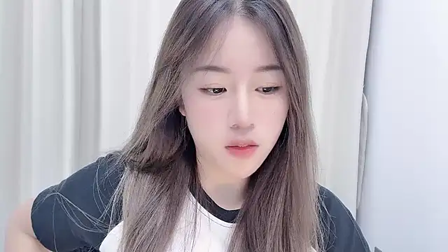 Snapshot of chloe-01 chatting on December 3, 12:16 pm chloe-01 online show from December 3, 12:16 pm