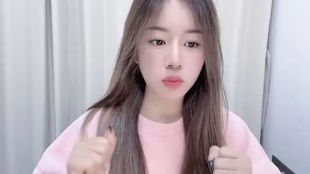 Snapshot of chloe-01 chatting on December 9, 12:19 pm chloe-01 online show from December 9, 12:19 pm