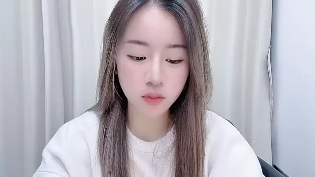 Snapshot of chloe-01 chatting on January 24, 12:52 pm chloe-01 online show from January 24, 12:52 pm