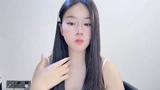 chloe-01 online show from December 4, 3:38 am