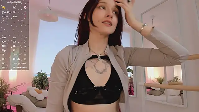 J Hunter  online show from February 17, 12:59 pm