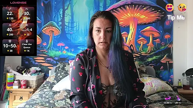 tattoomilf86 online show from March 16, 2:11 pm