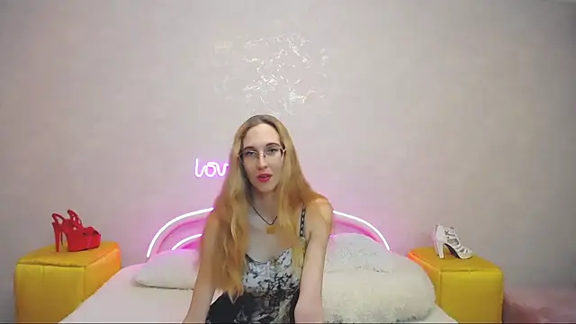 KlaryBrait online show from January 26, 10:23 am