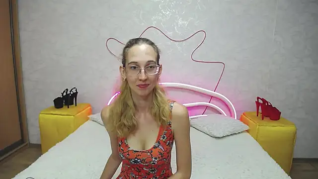 KlaryBrait online show from September 21, 6:04 am