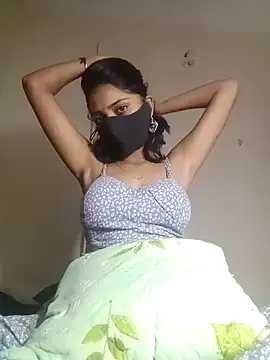 HotKhushi13 online show from December 8, 6:39 pm