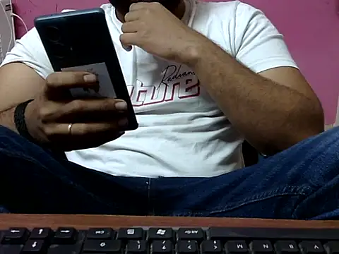 HotKhushi13 online show from November 25, 7:47 pm