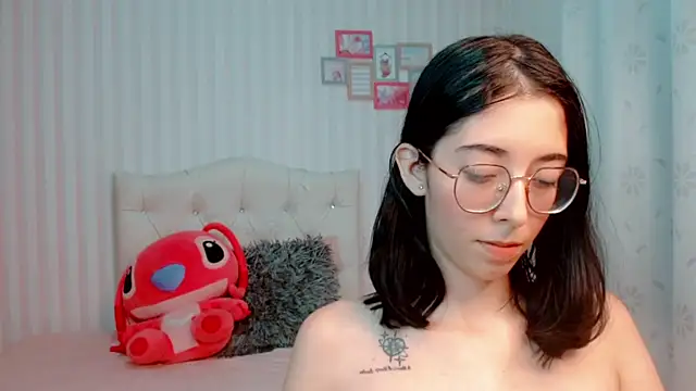 brooklove doll online show from January 21, 5:05 am