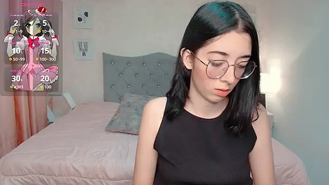 brooklove doll online show from February 4, 7:33 pm