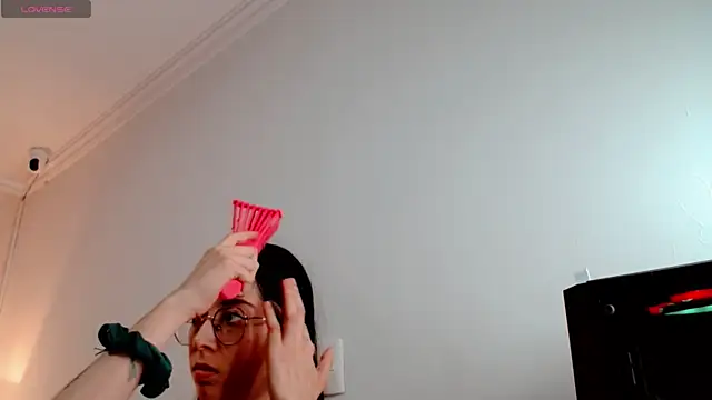 brooklove doll online show from October 4, 3:04 am