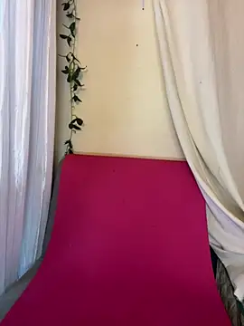 MOMALANA online show from February 20, 2:35 pm