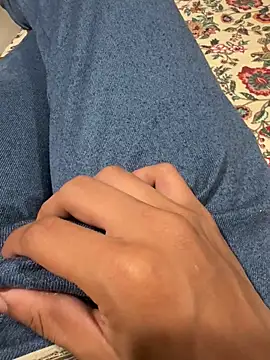 Snapshot of sonug0912 chatting on February 1, 10:58 am sonug0912 online show from February 1, 10:58 am