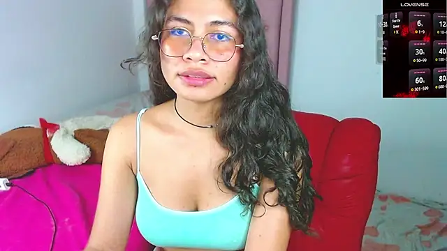 Snapshot of Cynthia_hazel chatting on December 6, 8:59 am Cynthia hazel online show from December 6, 8:59 am