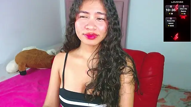 Snapshot of Cynthia_hazel chatting on December 21, 11:33 am Cynthia hazel online show from December 21, 11:33 am