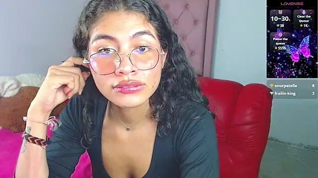 Snapshot of Cynthia_hazel chatting on February 10, 9:25 am Cynthia hazel online show from February 10, 9:25 am