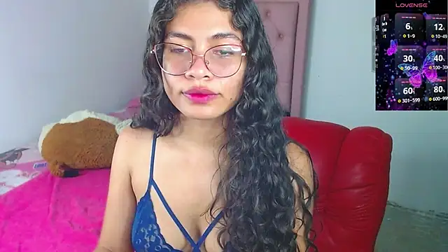 Snapshot of Cynthia_hazel chatting on March 23, 6:26 am Cynthia hazel online show from March 23, 6:26 am