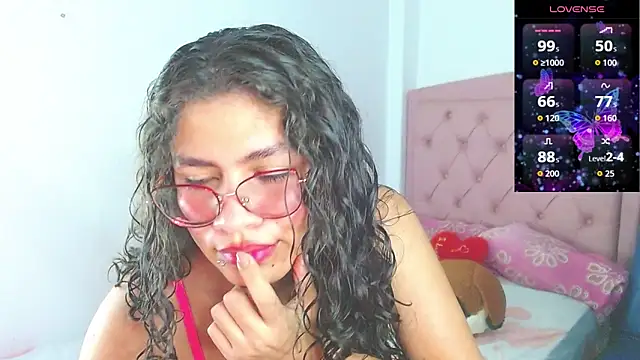 Snapshot of Cynthia_hazel chatting on October 7, 7:05 am Cynthia hazel online show from October 7, 7:05 am